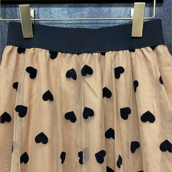 Heart A-line  shirt 🖤 - Picture 10 of 16